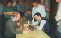 H&uuml;bner - Kn&ouml;dler